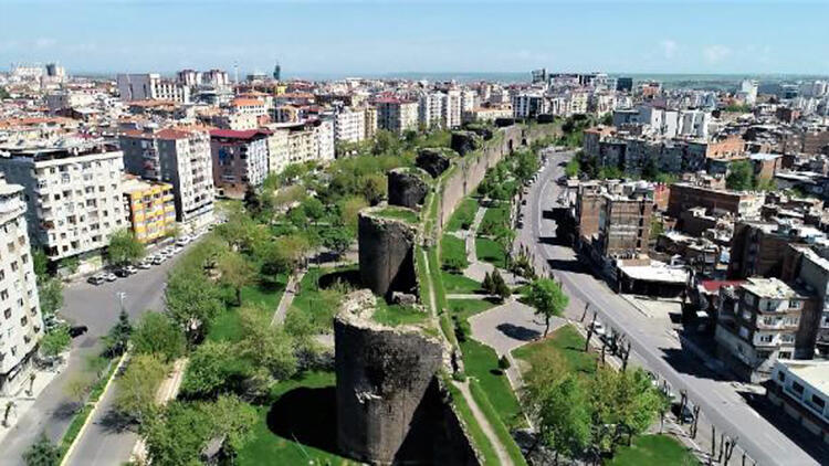 DİYARBAKIR